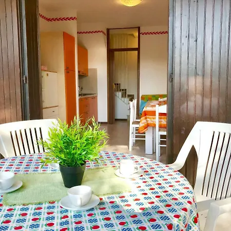Cinzia Pool Apartament *