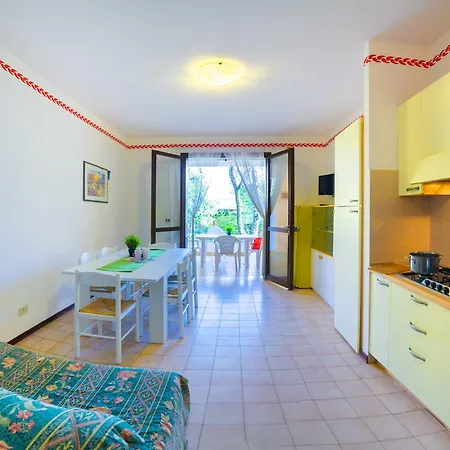 Cinzia Pool * بيبيوني